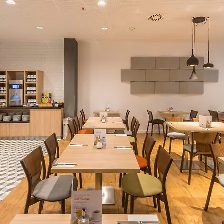 Hotel Express Hauptbahnhof, An Ihg