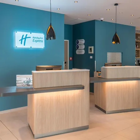 Hotel Express Hauptbahnhof, An Ihg 3*