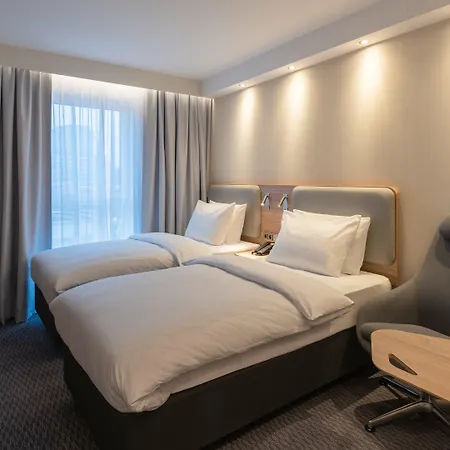 Express Hauptbahnhof, An Ihg