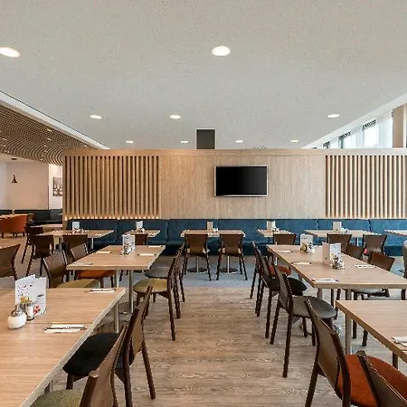 Express Hauptbahnhof, An Ihg 3* Leipzig