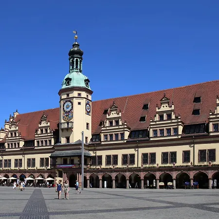 Отель Express Hauptbahnhof, An Ihg 3*