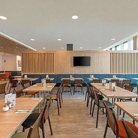 Express Hauptbahnhof, An Ihg 3*