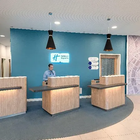 Express Hauptbahnhof, An Ihg Отель 3*