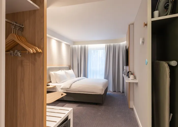 Express Hauptbahnhof, An Ihg 3* 라이프치히