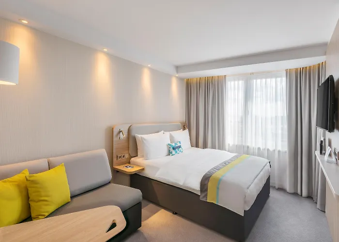 Express Hauptbahnhof, An Ihg 호텔 3*