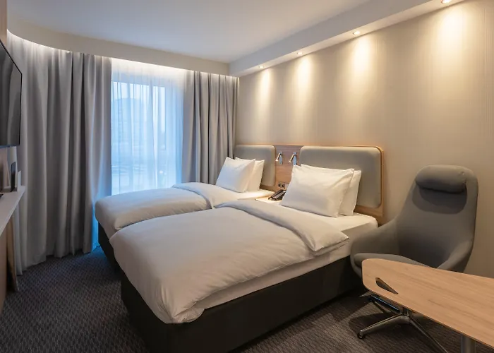 Express Hauptbahnhof, An Ihg