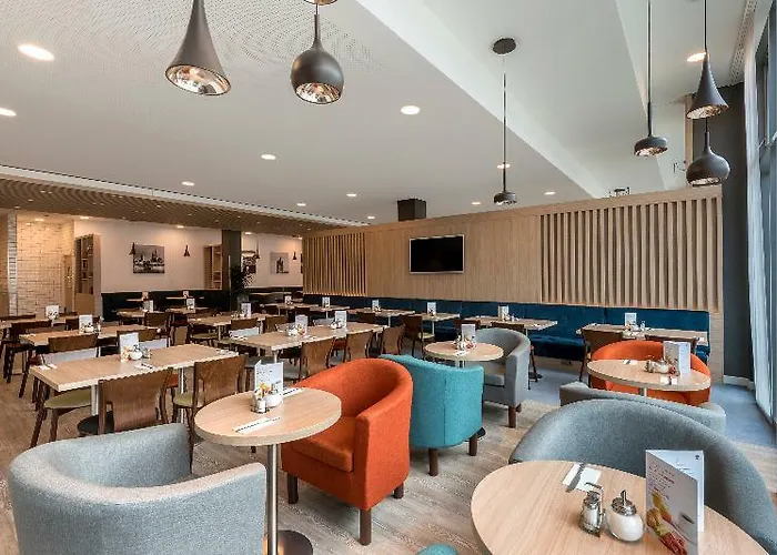 Express Hauptbahnhof, An Ihg